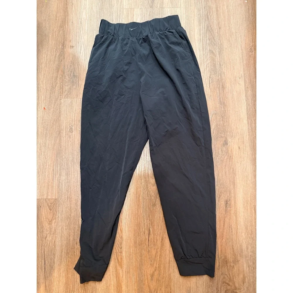 Nike Dri-FIT Women's Black Jogger Pants Elastic Waist Athletic Sz‎ M